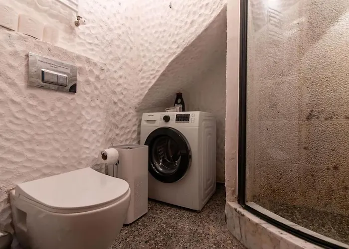 Authentic 1br W Private Patio In Hype Cihangir